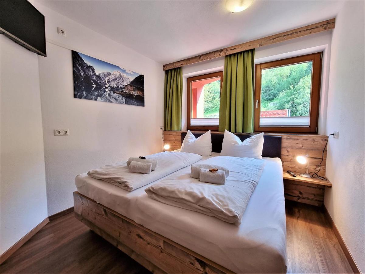 Ferienhaus Berghof 겔로스 외부 사진